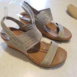 Skechers Luxe Foam Size 8 Women's  Grey Sandals Wedge